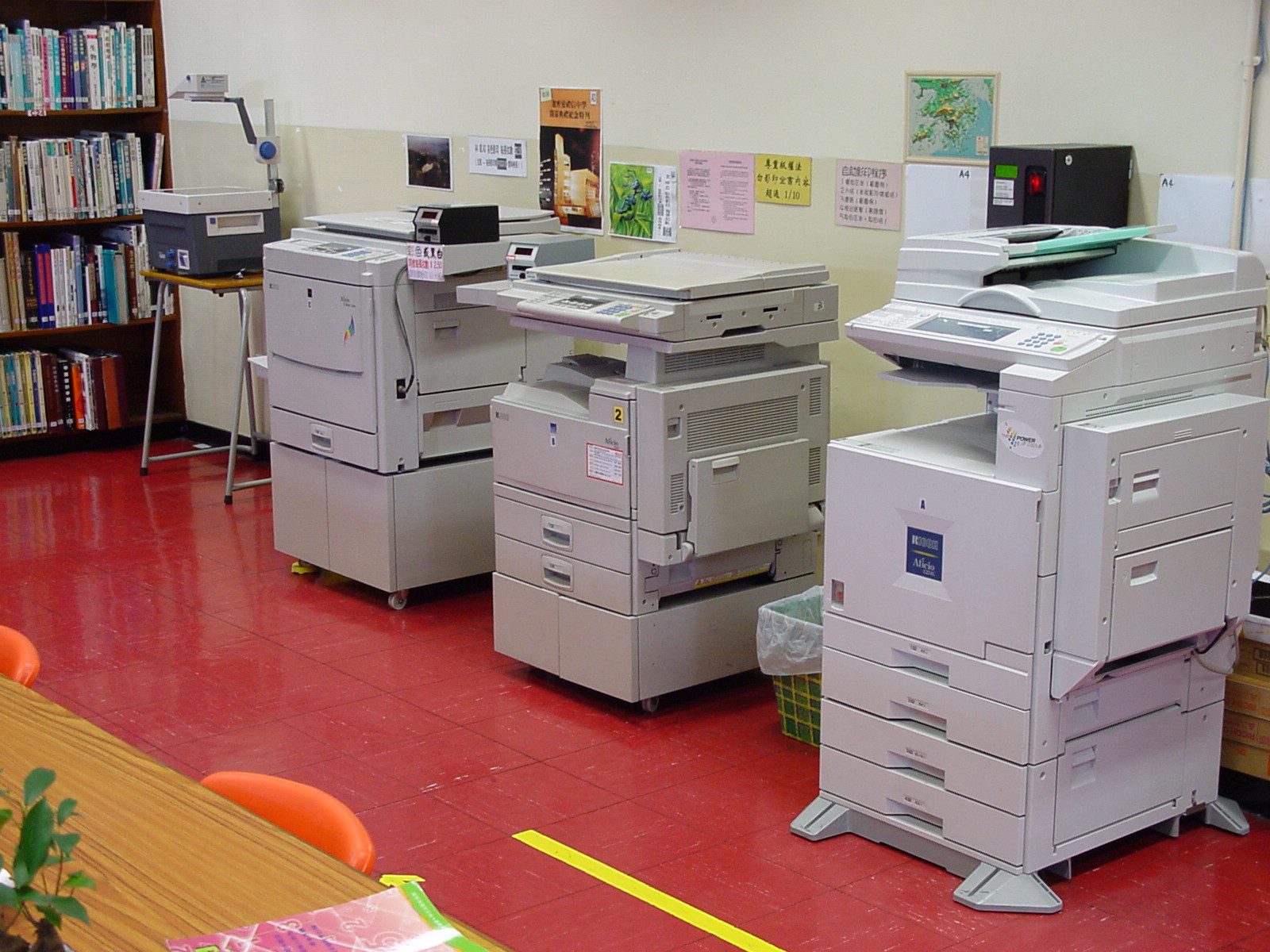 �������L�ݼv�L��